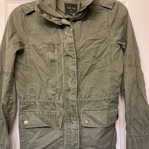 Love Tree womens Small, army green light weight jacket
